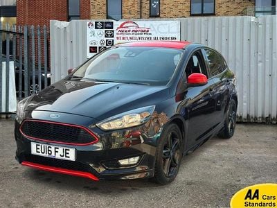 Used Ford Focus Zetec 182 HP (133 kW) 2016 Black Hatchback