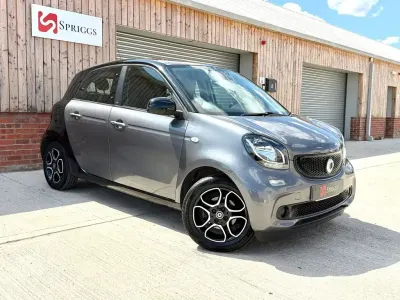 Used Smart ForFour Premium 71 HP (52 kW) 2019 Black Hatchback