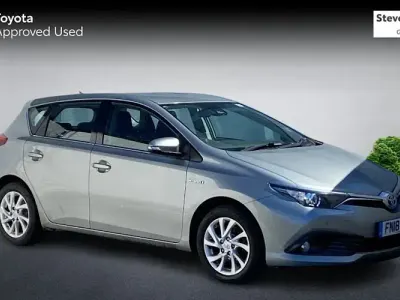Używany Toyota Auris Hybrid 136 KM (100 kW) 2019 Hatchback
