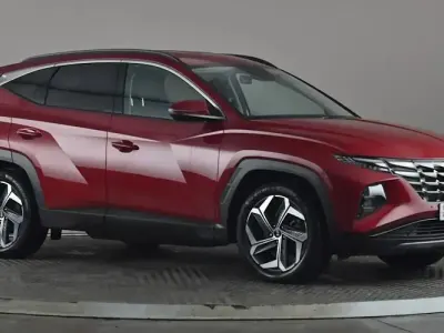 Usado Hyundai Tucson Premium 265 HP (194 kW) 2023 Vermelho SUV
