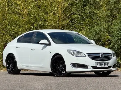 Second-hand Vauxhall Insignia SRi 195 CP (143 kW) 2014 Alb Hatchback