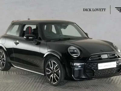 Used Mini Cooper S Hatch 201 HP (147 kW) 2024 Black Hatchback