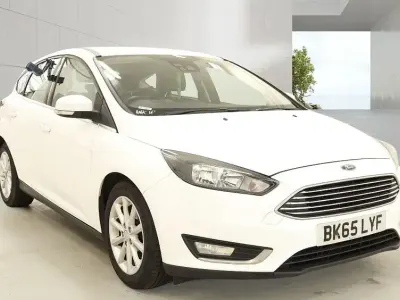 Used Ford Focus Titanium 120 HP (88 kW) 2015 White Hatchback