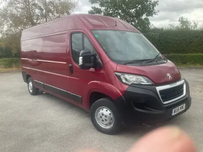 Used Peugeot Boxer 130 HP (95 kW) 2018 Red Van
