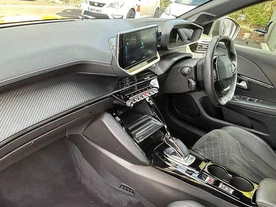 Used Peugeot e-208 Premium 98 kW (134 HP) 2021 Yellow Hatchback