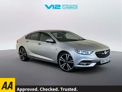 Second-hand Vauxhall Insignia Elite 170 CP (125 kW) 2017 Argintiu Hatchback