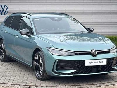 Used VW Passat R-line 272 HP (200 kW) 2025 Green Estate
