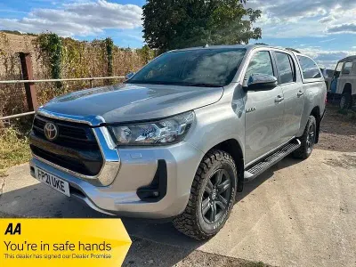 Used Toyota HiLux 150 HP (110 kW) 2021 Silver Pickup