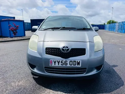 Used Toyota Yaris 87 HP (63 kW) 2007 Silver Hatchback