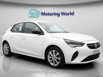 Second-hand Vauxhall Corsa Design Edition 75 CP (55 kW) 2022 Alb Hatchback
