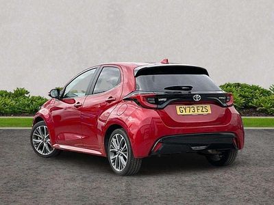 Used Toyota Yaris Hybrid 113 HP (83 kW) 2023 Red Hatchback