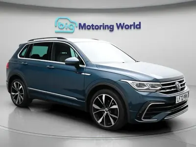 Second-hand VW Tiguan R-line 150 CP (110 kW) 2022 Albastru SUV