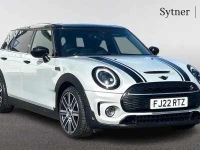 Usado Mini Cooper S Clubman Exclusive 176 CV (129 kW) 2022 Plateado Familiar