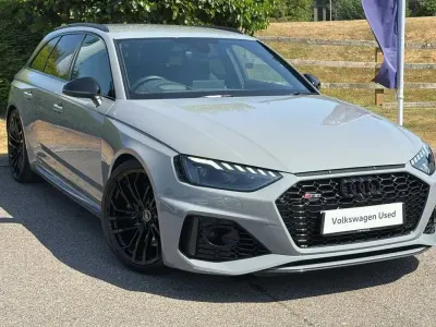 Used Audi RS4 Design 444 HP (326 kW) 2023 Black Estate