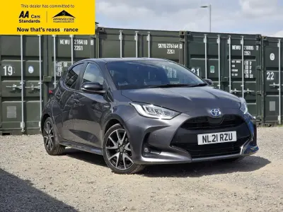 Used Toyota Yaris Hybrid City 116 HP (85 kW) 2021 Grey Hatchback