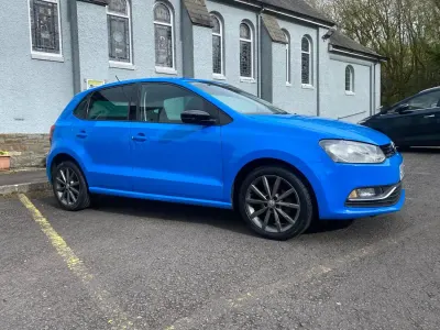 Used VW Polo Design 60 HP (44 kW) 2015 Blue Hatchback