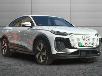 Used Audi Q6 Sportback e-tron Sport 183 kW (249 HP) 2025 Glacier white SUV