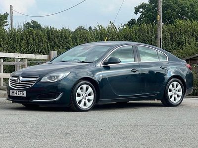 Green Used 2014 Vauxhall Insignia Hatchback | £2,995 (Fair price)