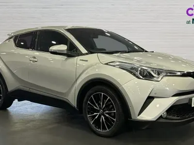 Używany Toyota C-HR 122 KM (89 kW) 2017 Srebrny SUV