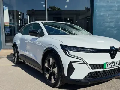 Used Renault Megane E-Tech Equilibre 160 kW (218 HP) 2023 Hatchback