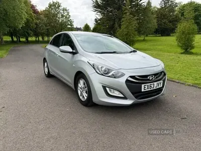 Usado Hyundai i30 Active 2013 Prateado Citadino