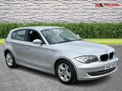 Używany BMW 118 2007 Srebrny Hatchback