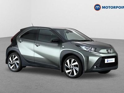 Usado Toyota Aygo X 2022 Verde SUV