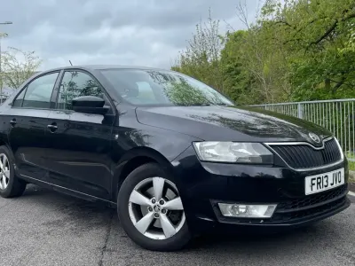 Usado Skoda Rapid SE 2013 Preto Citadino