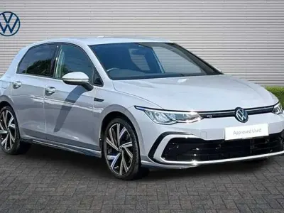 Used VW Golf VIII R-line 150 HP (110 kW) 2024 Moonstone grey Hatchback