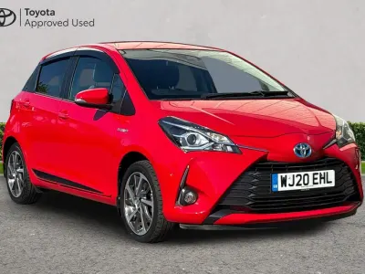 Second-hand Toyota Yaris Hybrid 100 CP (73 kW) 2020 Roșu