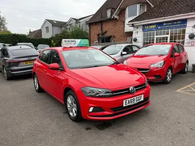 Used VW Polo SE 95 HP (69 kW) 2019 Red Hatchback