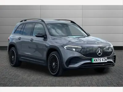 Usado Mercedes EQB250+ Urban 139 kW (190 HP) 2025 Cinzento SUV