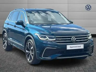 Usado VW Tiguan R-line 245 CV (180 kW) 2022 Azul SUV