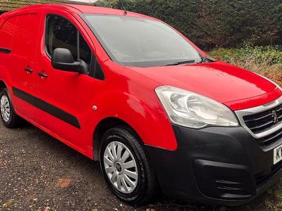 Used Peugeot Partner 2017 Red MPV