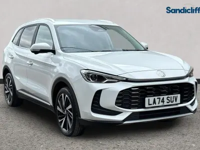 Używany MG ZS Trophy 196 KM (144 kW) 2024 Biały SUV