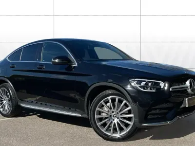 Begagnad Mercedes GLC300 AMG Line Premium 245 HK (180 kW) 2022 Svart Sportkupé