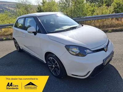 Used MG MG3 106 HP (77 kW) 2015 White Hatchback