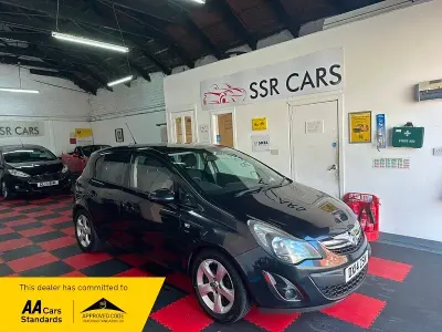Used Vauxhall Corsa 85 HP (62 kW) 2014 Black Hatchback