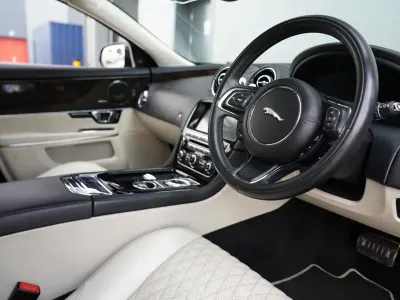 Used Jaguar XJ S 300 HP (220 kW) 2019 Blue Sedan