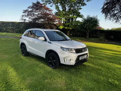 Używany Suzuki Vitara SZ5 140 KM (102 kW) 2020 Biały SUV