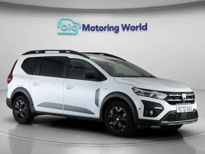 Begagnad Dacia Jogger Extreme 110 HK (80 kW) 2022 Vit Minibuss