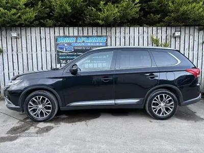 Used Mitsubishi Outlander 150 HP (110 kW) 2016 Black SUV