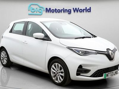 Used Renault Zoe Version S 100 kW (136 HP) 2022 White Hatchback