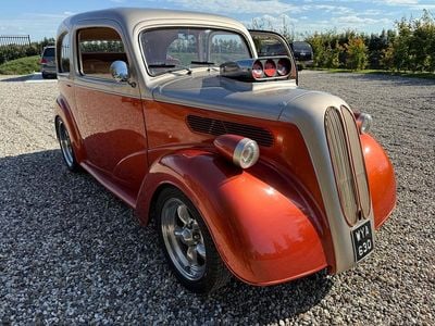Begagnad Ford Popular 1956 Orange Sportkupé