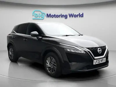Used Nissan Qashqai Acenta Premium 140 HP (102 kW) 2022 Black SUV