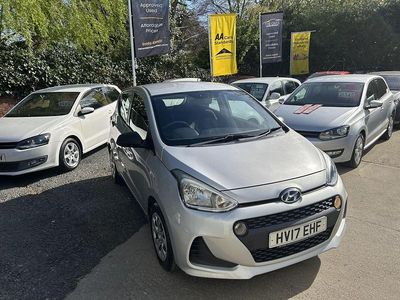 Used Hyundai i10 66 HP (48 kW) 2017 Grey Hatchback