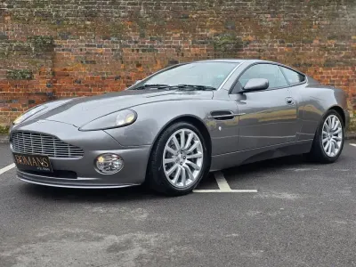 Used Aston Martin Vanquish 466 HP (342 kW) 2003 Silver Coupe