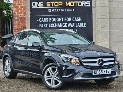 Käytetty Mercedes GLA200 136 HP (100 kW) 2015 Musta Katumaasturi