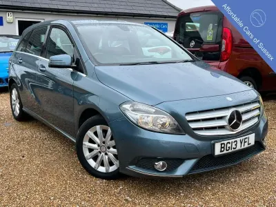 Used Mercedes B180 SE 2013 Blue Hatchback