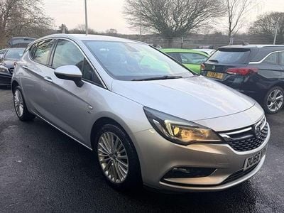 Used Vauxhall Astra Elite 150 HP (110 kW) 2016 Silver Hatchback